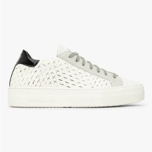 Like new P448 Thea Overload Size 39 White Leather Black Patent